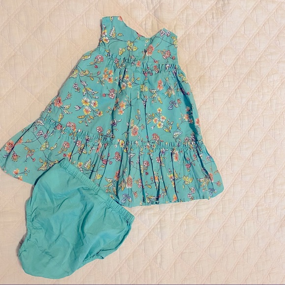 Baby Gap baby girls green floral dress with matching bloomers - Picture 6 of 8
